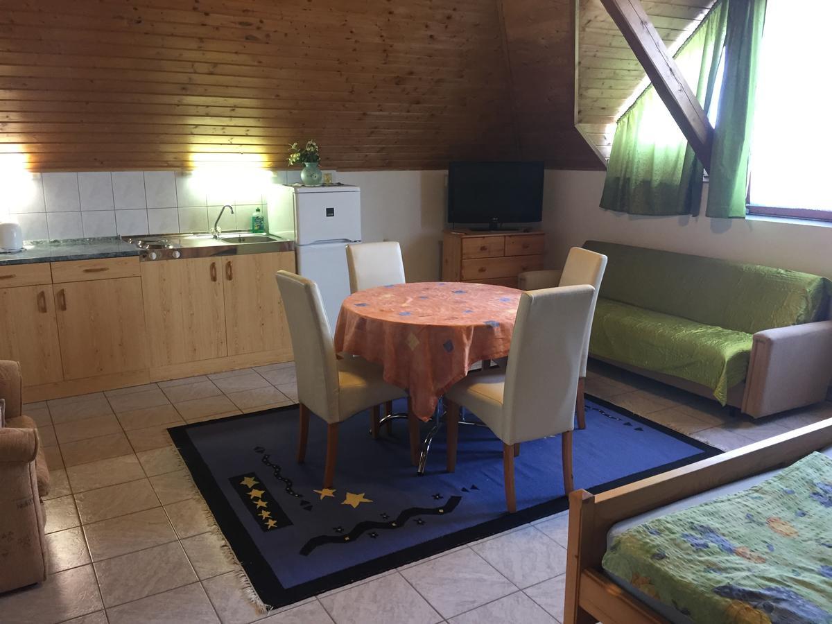 Maria Apartmanhaz Залакарош Экстерьер фото